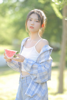 女大学生沙龙室3
